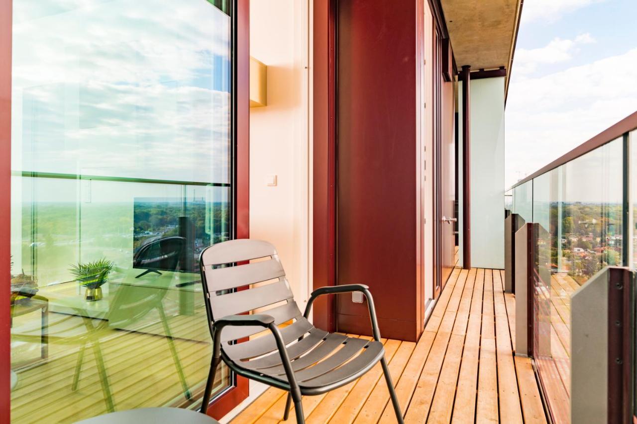 Triiiple Tower Dream Apartments With Rooftop-Summer-Pool Bécs Kültér fotó