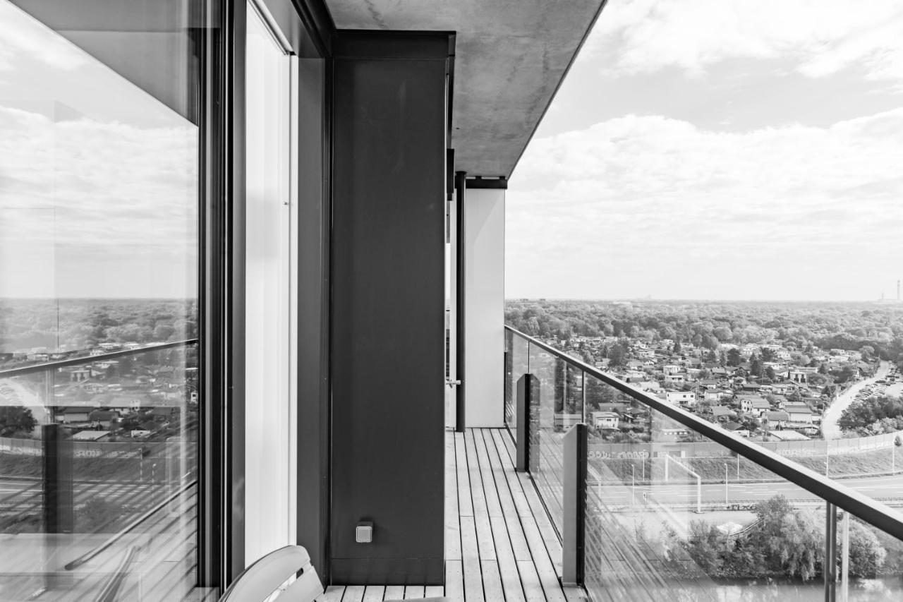 Triiiple Tower Dream Apartments With Rooftop-Summer-Pool Bécs Kültér fotó